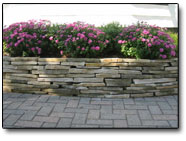 Natural stone supplier of handstackable wallstone.